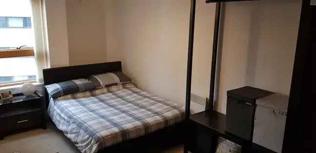 2 Bed Apartment Green Quarter Manchester Allocated Parking