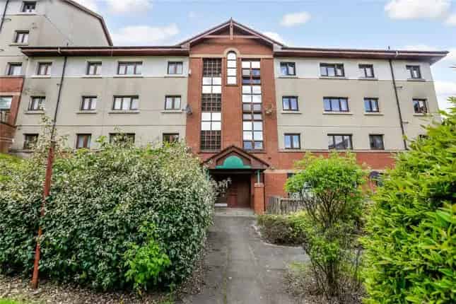 3 Bedroom Flat for Sale Eastfield Road Springburn Glasgow