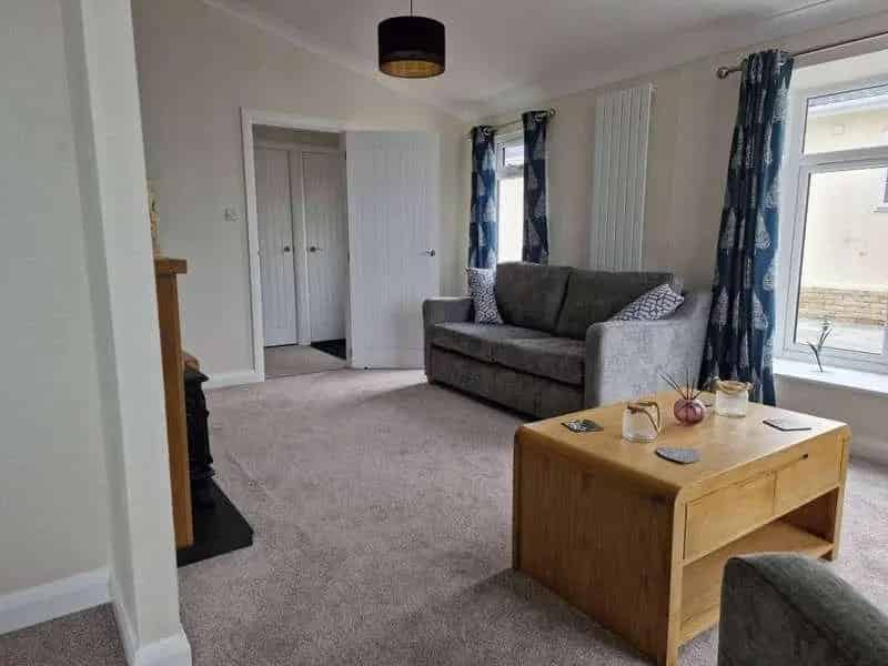 2 Bed Park Home for Sale in Prestigious Over 50s Development