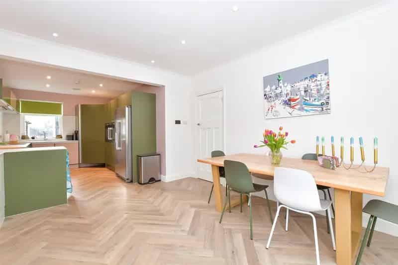 4 Bedroom Semi-Detached House for Sale in Southsea
