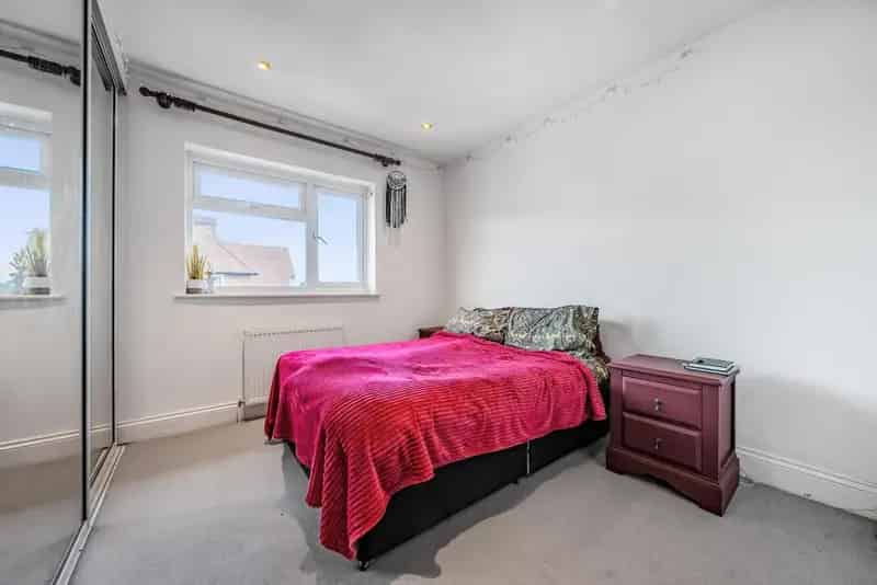 One Bedroom Maisonette Near Crofton Park Station
