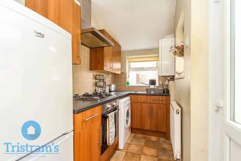 2 Bedroom Terraced House to Rent Near Amenities