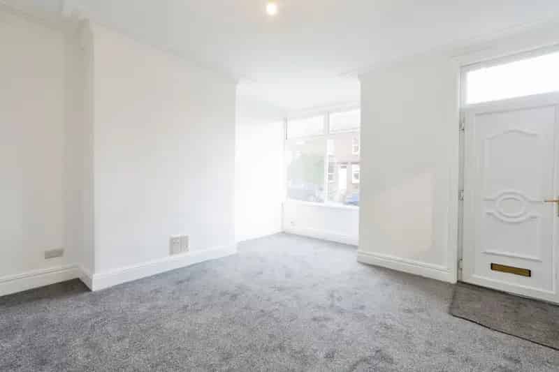 5 Bedroom End Terrace House Headingley Recently Refurbished