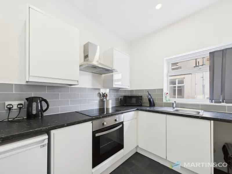 6 Bedroom Flat Investment Opportunity Blackpool