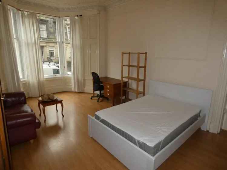 4 Bedroom Flat to Rent