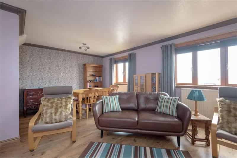3 Bed Terraced House Dunbar Sea Views Modern Interior Private Parking