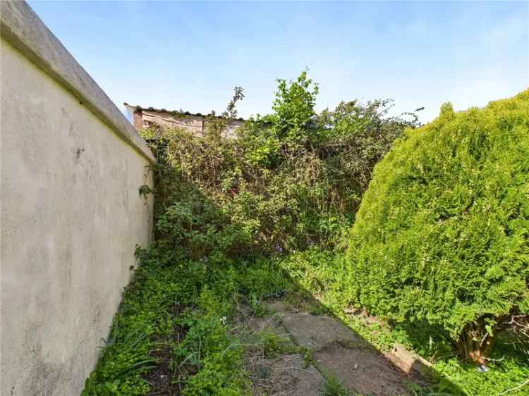 1 Bedroom Flat Exmouth Near Esplanade No Onward Chain
