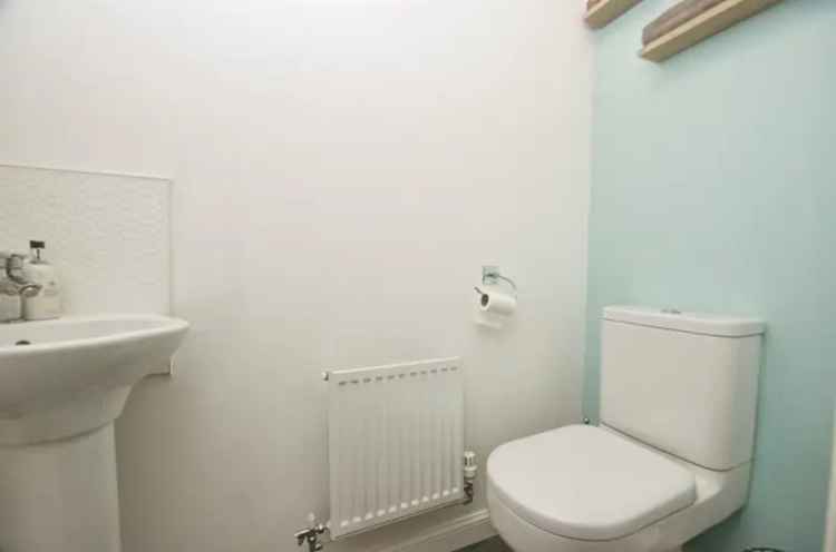 2 Bedroom Mid-Terraced House For Sale