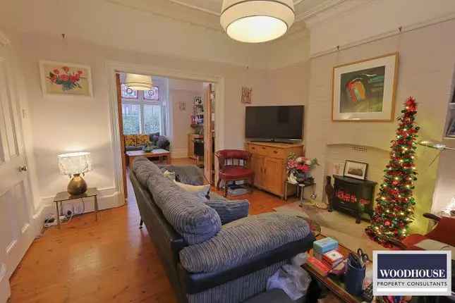 Edwardian Family Home Near Muswell Hill Broadway