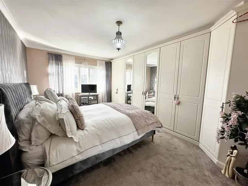 3 Bedroom Semi Detached House to Rent Bath