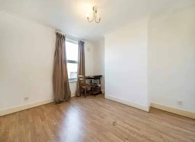 Spacious 3-Bed Victorian House in Hatcham Conservation Area