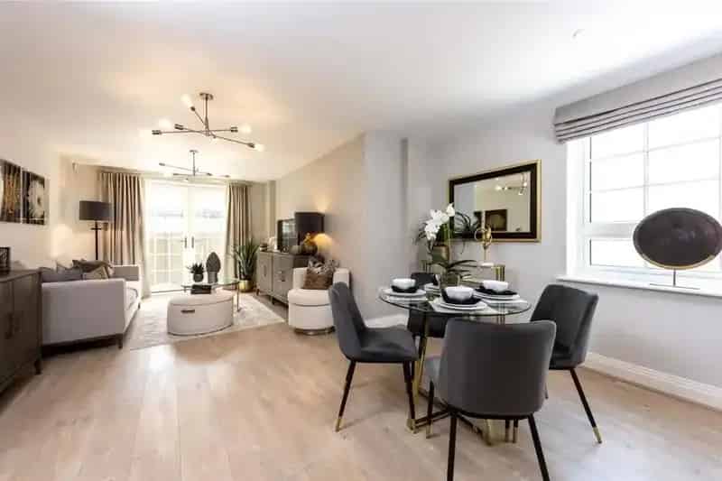 1 Bedroom Penthouse Apartment for Sale High Barnet