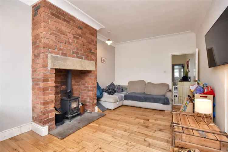 House For Sale in Leeds, England