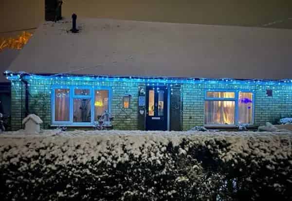 2 Bed Semi-Detached Bungalow Near Bromley