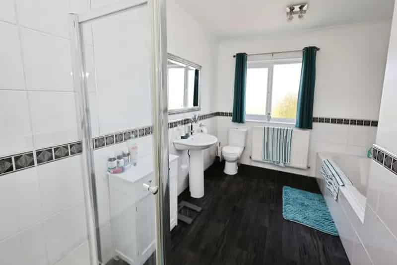 3 Bed End Terrace House for Sale