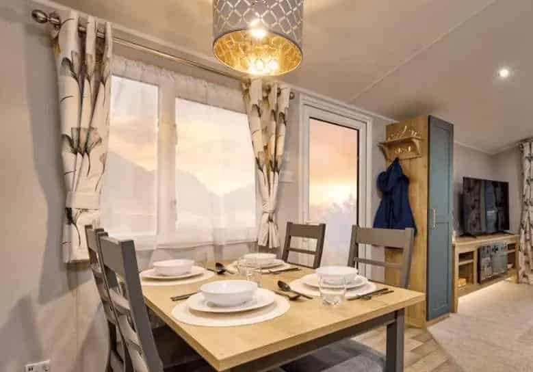 2 Bed Static Caravan for Sale - Fully Furnished, En-Suite, 12 Month Access