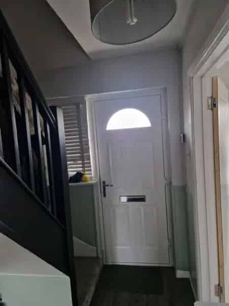 4 or 5 Bedroom House with Dining Room and Large Kitchen