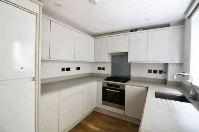 Terraced house to rent in Cotswold Road North, Bristol BS3