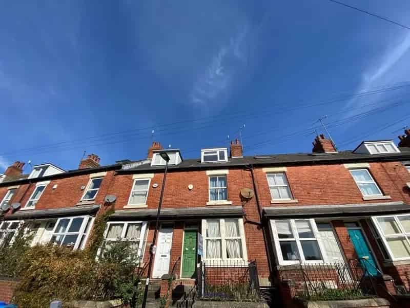 2 bedroom Mid Terrace House for sale, Sheffield, South Yorkshire, S2