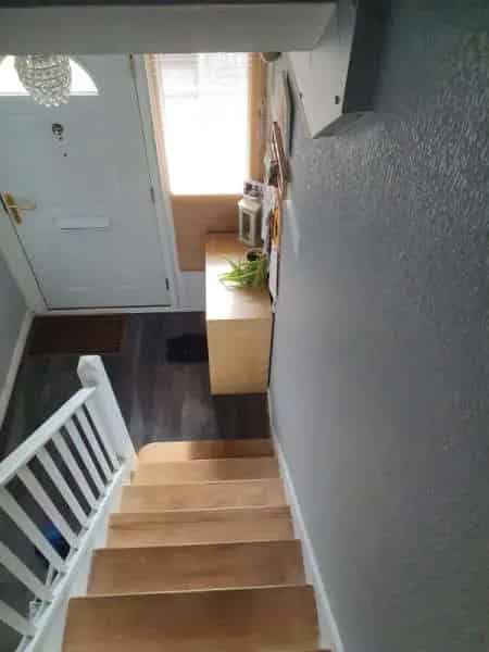 2 Bed Split Level Maisonette Near Schools and Train Station - Multiswap Considered