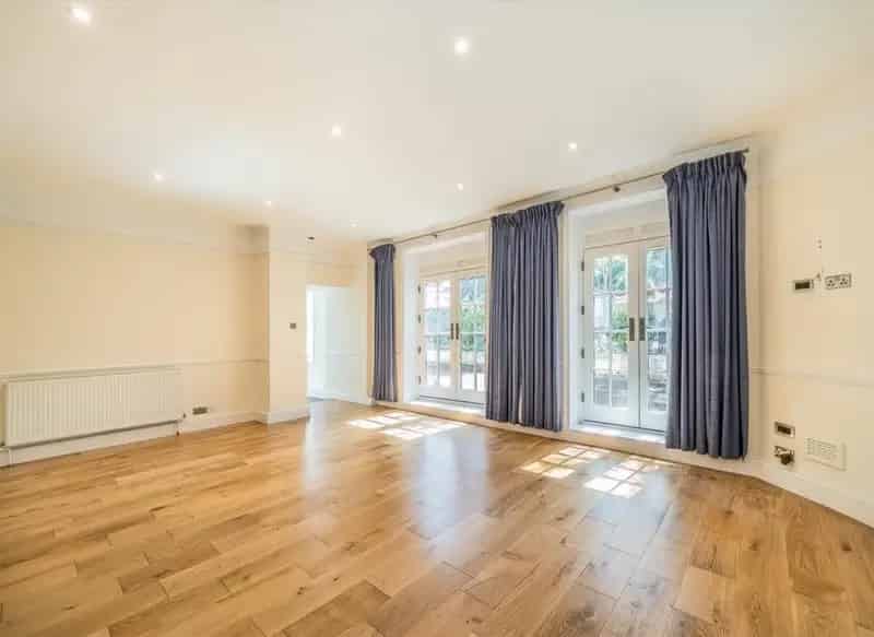 3-Bedroom Flat Maida Vale  Communal Gardens Near Paddington