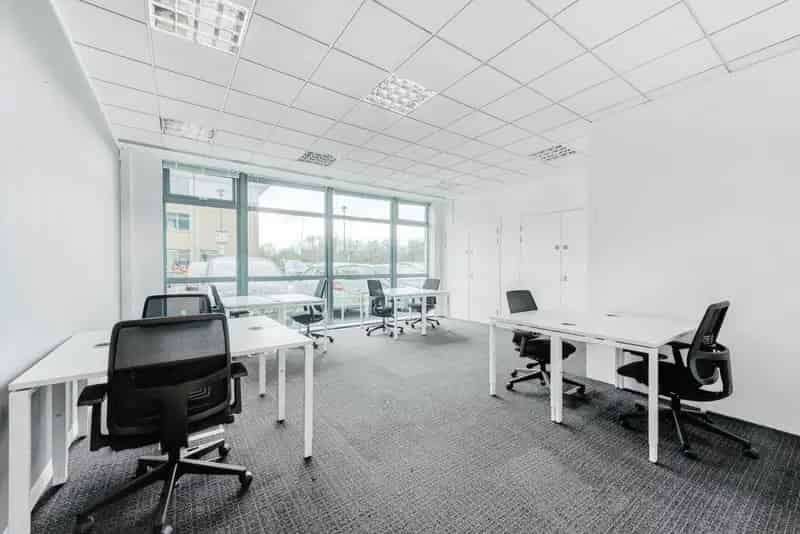 Southampton Office Spaces: Modern Coworking and Private Offices