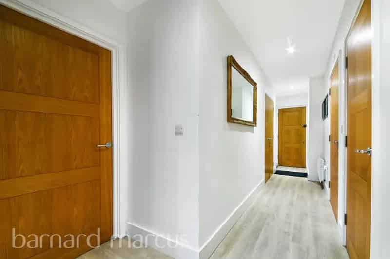 2 Double Bedroom Flat near Croydon Centrale