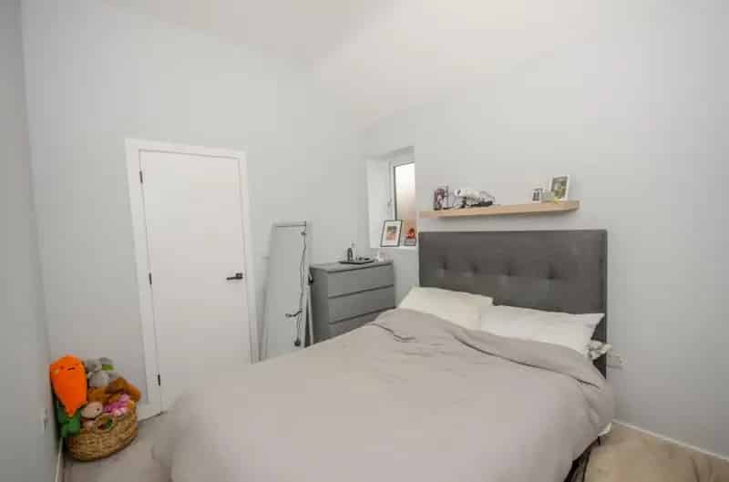 2 Bedroom House For Sale in St George Bristol