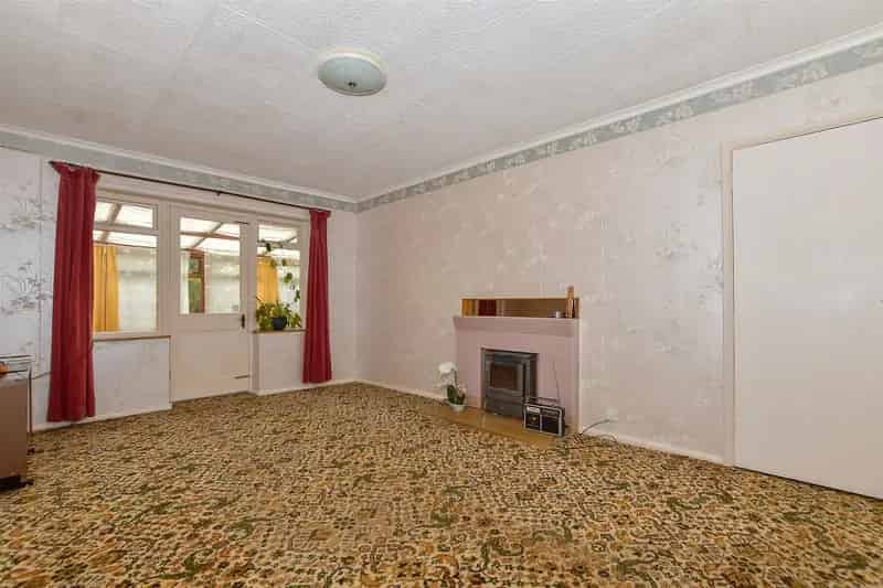 2 Bedroom Semi Detached Bungalow For Sale Auction
