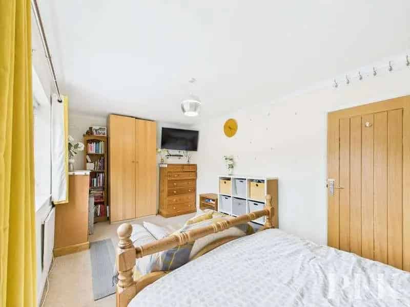 4 Bed Family Home for Sale in Albury