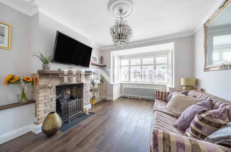 4 Bedroom House for Sale Hornchurch