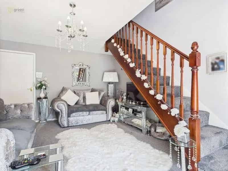 2 Bed House for Sale Near Amenities and Transport