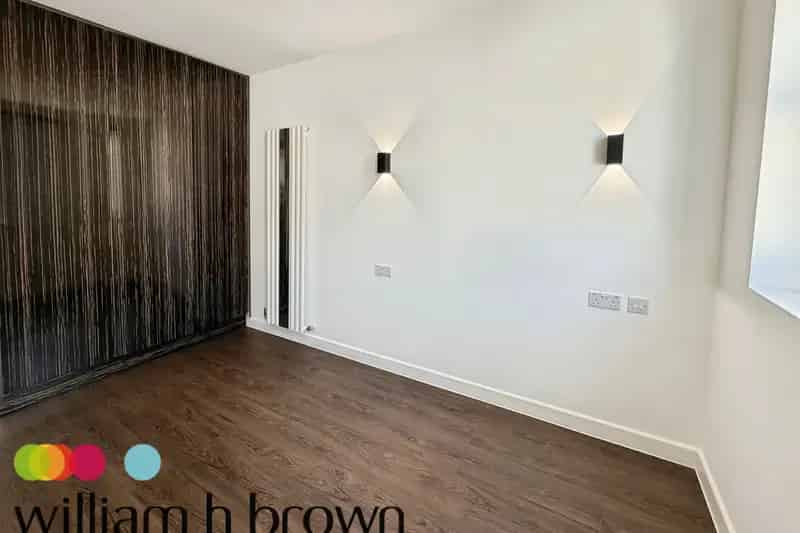 Charming 1-Bed Flat Near Public Transport