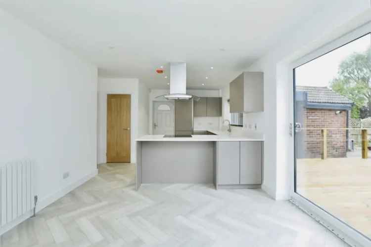 Three Bedroom Detached House with Loft Conversion