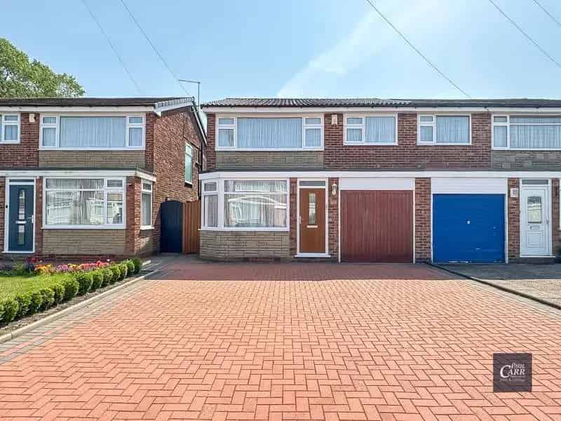 3 Bedroom Semi-Detached House For Sale