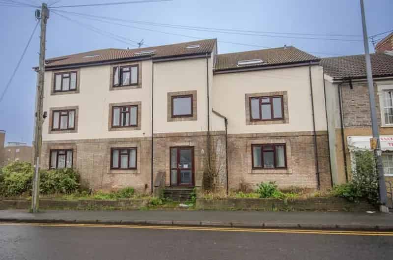 1 Bedroom Flat for Sale - Convenient Location