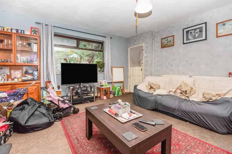 Three Bedroom Semi-Detached Home - Fantastic Investment Opportunity