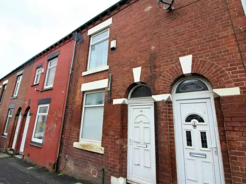 Two Bedroom Mid-Terraced House To Let Oldham