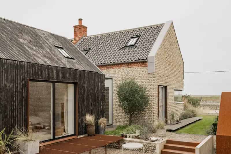 Five-Bedroom Fisherman's Cottage with Coastal Views Norfolk