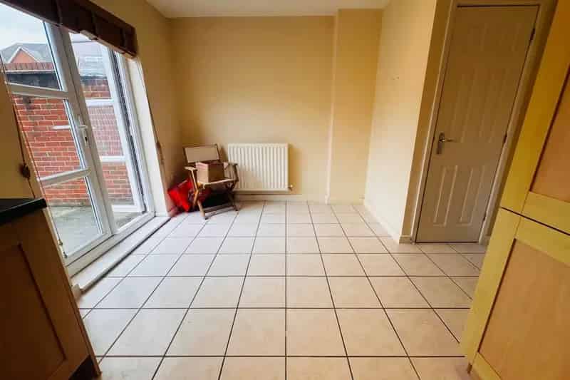 12 Month Tenancy Available with 6 Month Break Clause