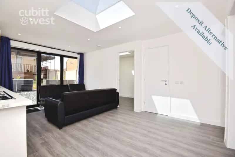 3 Bedroom Detached Bungalow to Rent