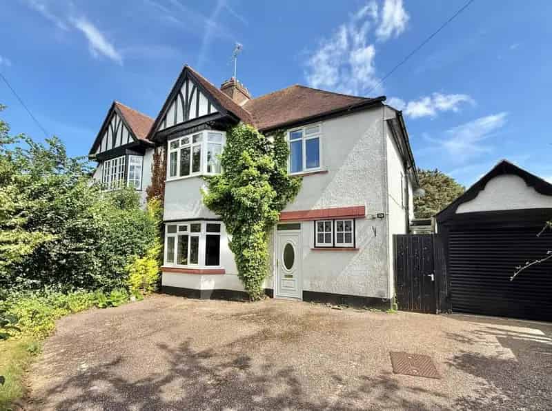 4 Bedroom Semi Detached House For Sale St Thomas