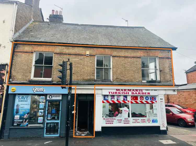 Flat For Sale in Taunton, England