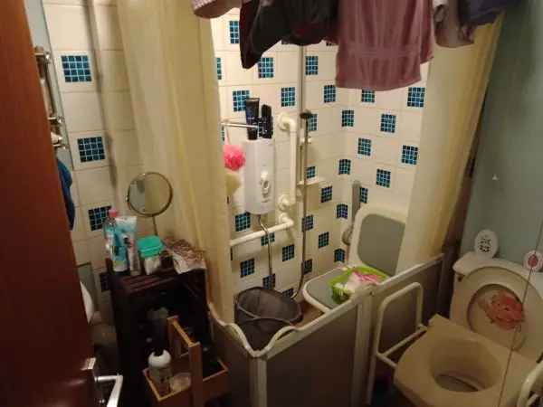 Flat For Rent in Rushmoor, England