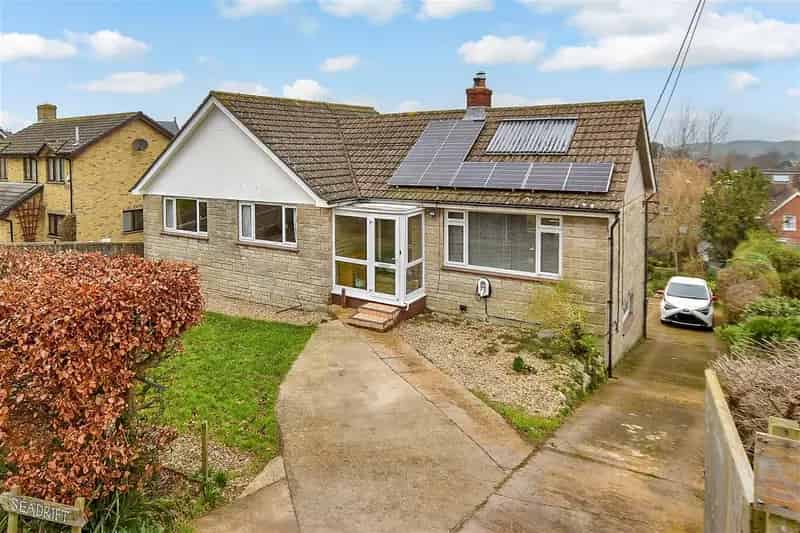4 Bedroom Chalet for Sale: Multi-Generational Living