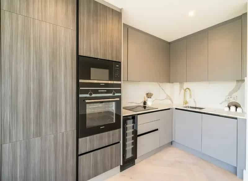 Spacious First Floor Apartment near Clapham Junction