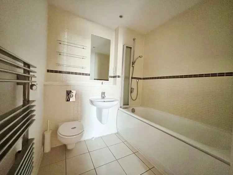 2 Bedroom Flat for Sale in London E14