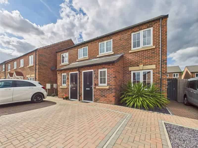 2 Bedroom Semi Detached House For Sale East Yorkshire