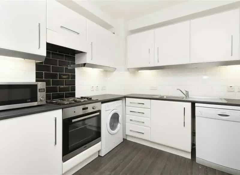 One Bedroom Apartment Wapping Near St Katherine Docks Secure Parking