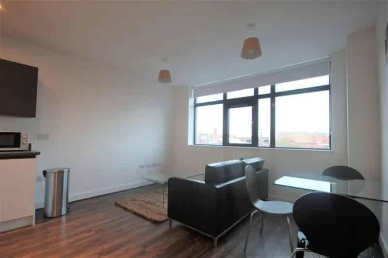 1 Bedroom Flat To Rent Available June 20 2025